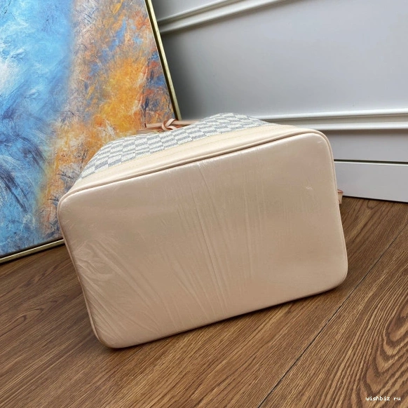 WIS NOÉ VUITTON LOUIS 0228